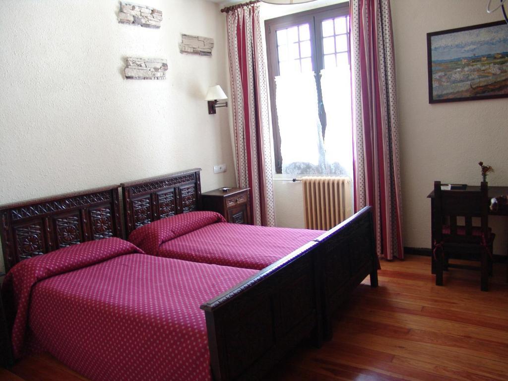 Hostal Ayestaran II Lekunberri Rum bild