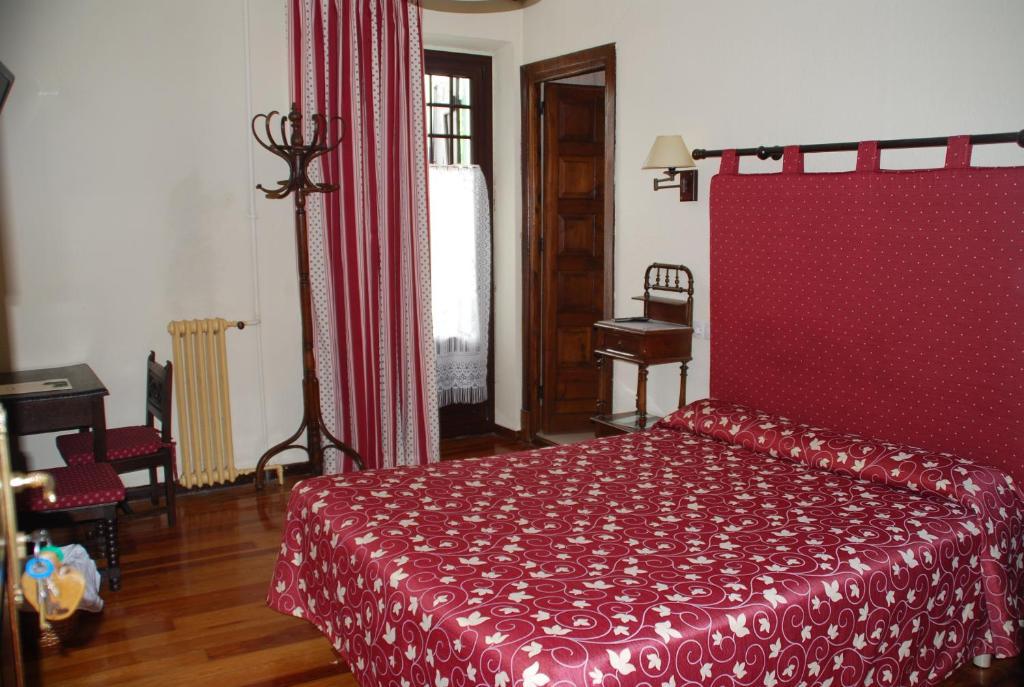 Hostal Ayestaran II Lekunberri Rum bild