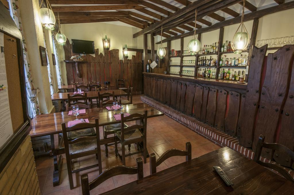 Hostal Ayestaran II Lekunberri Exteriör bild